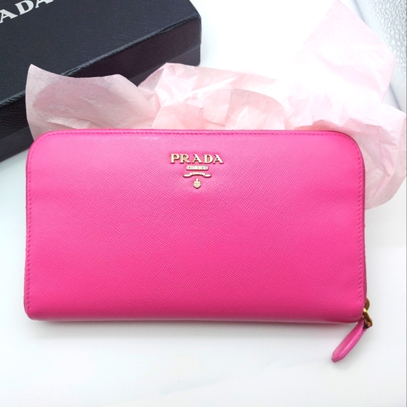 Prada Handbags - 💕Prada Saffiano Zip-Around Wallet💕